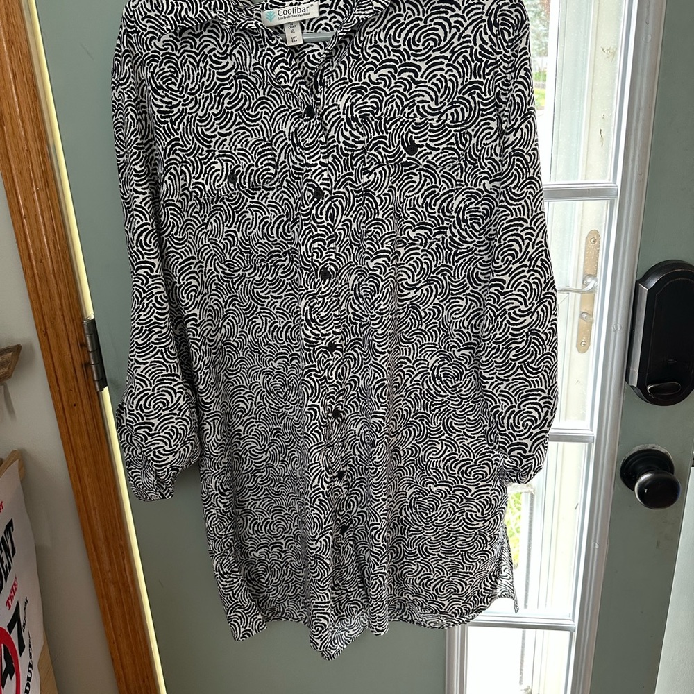 Coolibar Black and White Swirl women’s dress